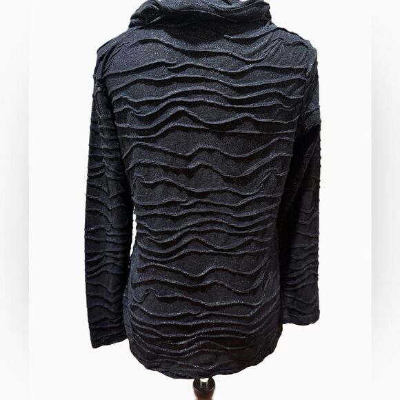 Investments cowl neck long sleeve metallic top - Picture 2 of 7